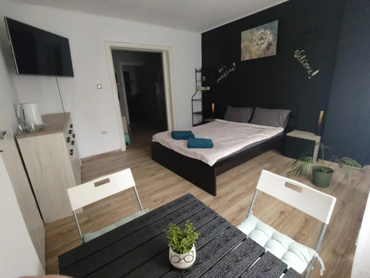 Central Blackwall Studio Bükreş